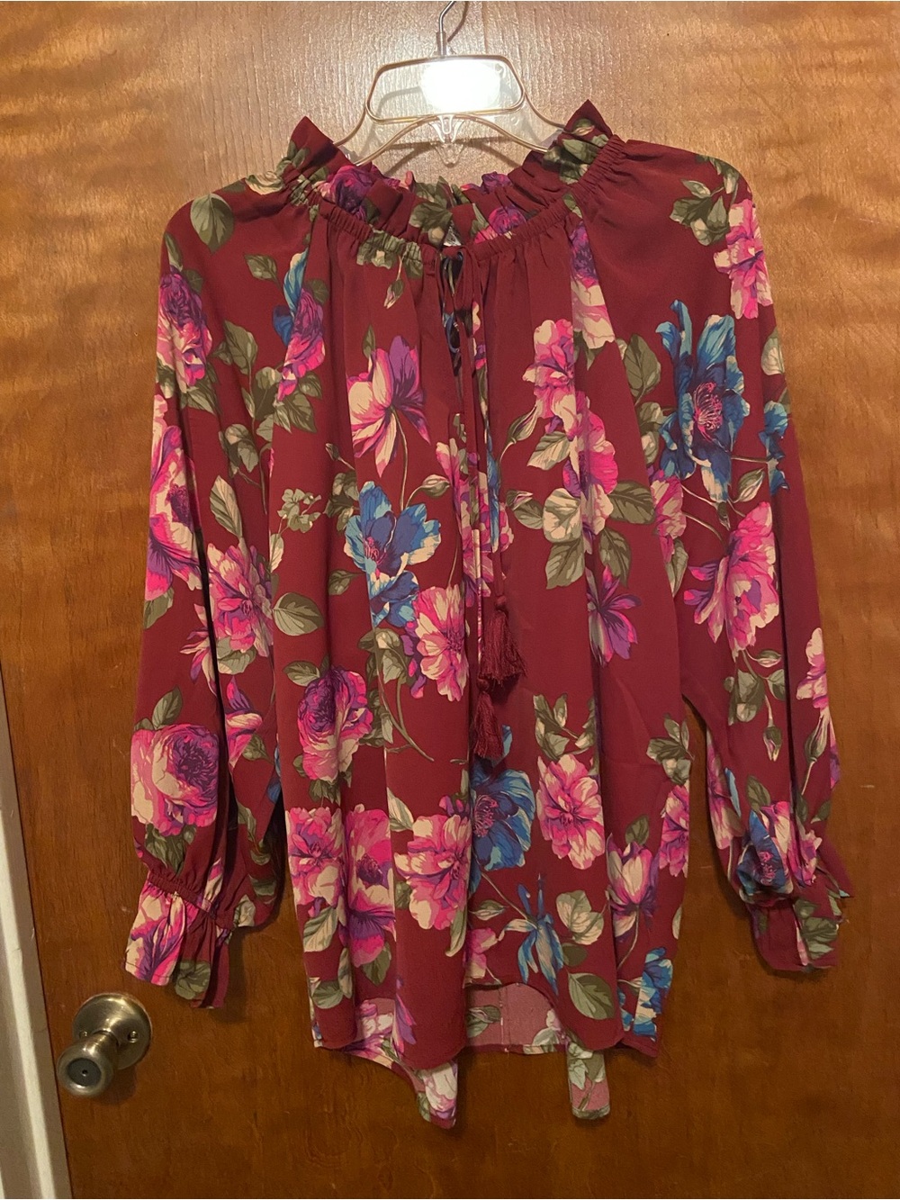 NWT Easel Long Sleeve Floral Print Top